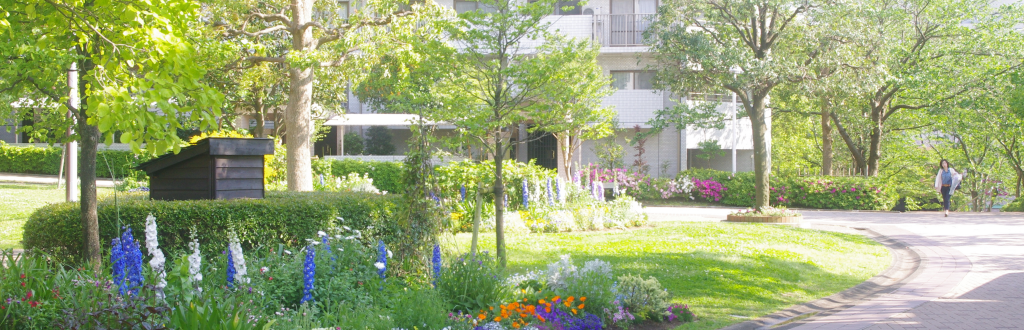 精霊の森の花壇　ひかるガーデンズ